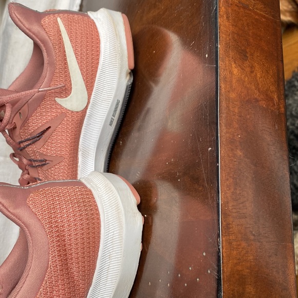 Nike rust pink quest running shoes - Picture 5 of 7